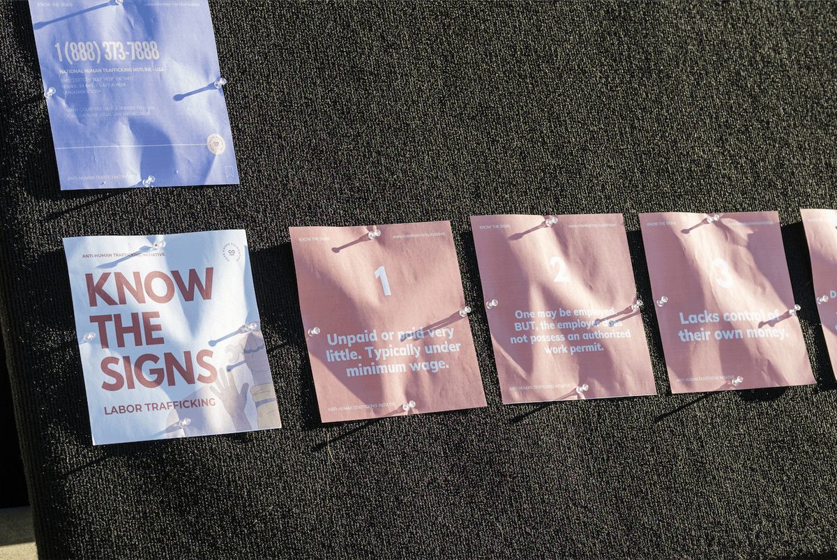 Know the Signs human trafficking awareness cards